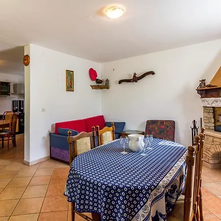 House At Holiday home Peroj